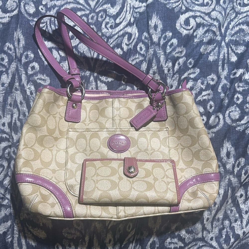 Coach purse and wallet